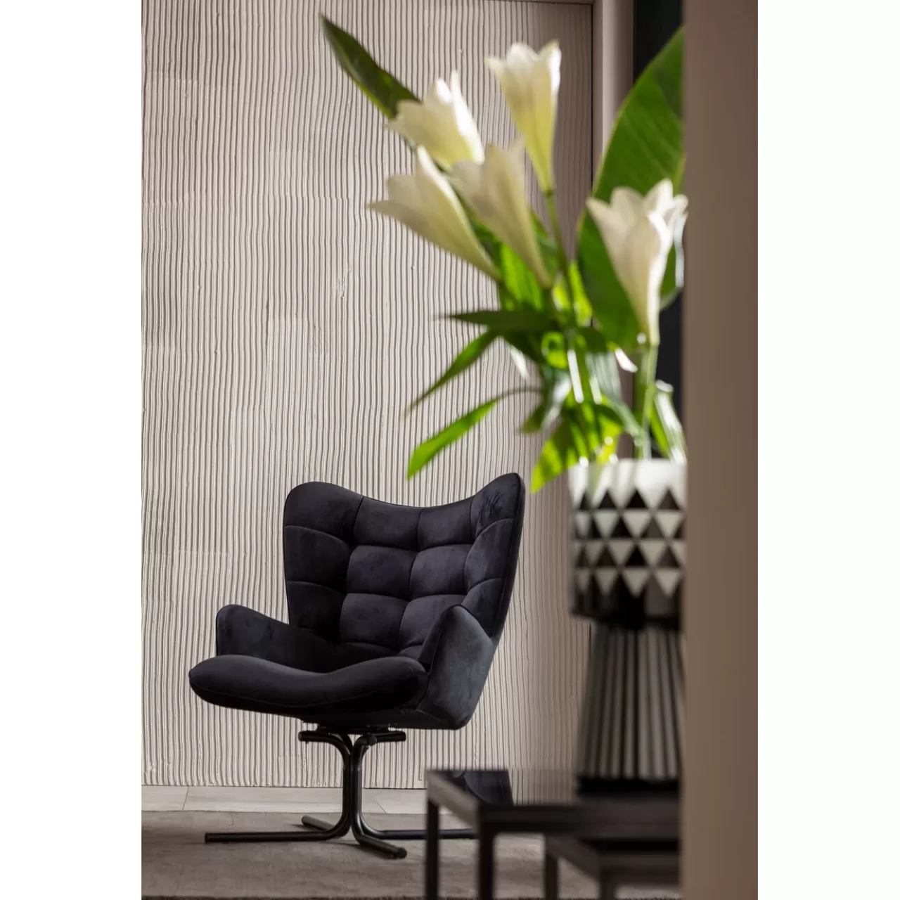 Fauteuil Pivotant Oscar Velours Noir*KARE Design Shop